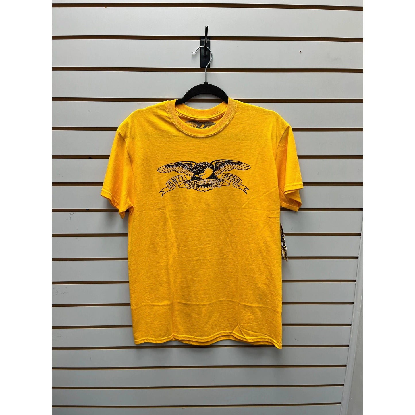 AH BASIC EAGLE SS GOLD/BLK MEDIUM - Reggies BMX