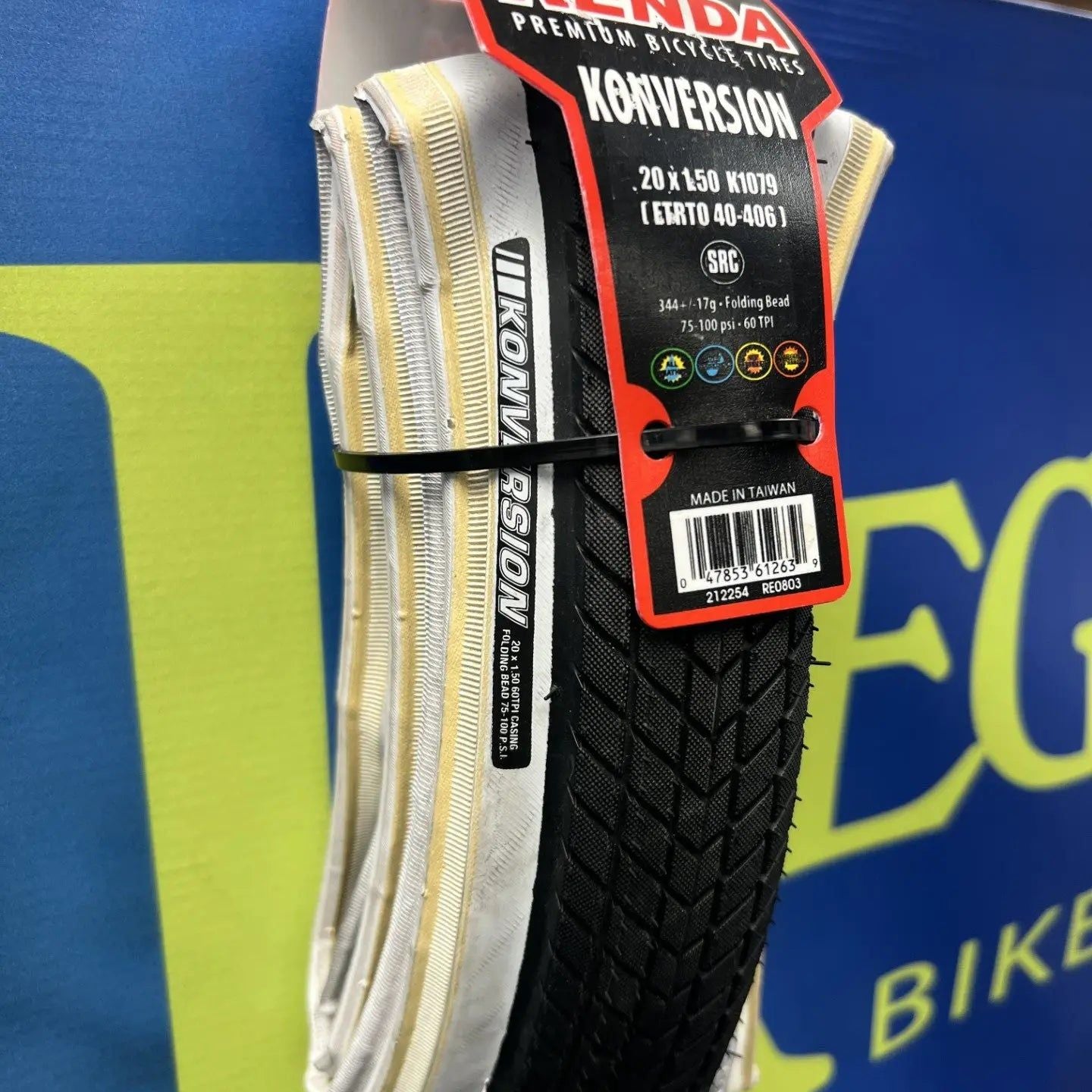 (Ready to put OLD GOES IN GARAGE SALE SECTION) Kenda Konversion 60TPI Tire (White Wall) Kenda