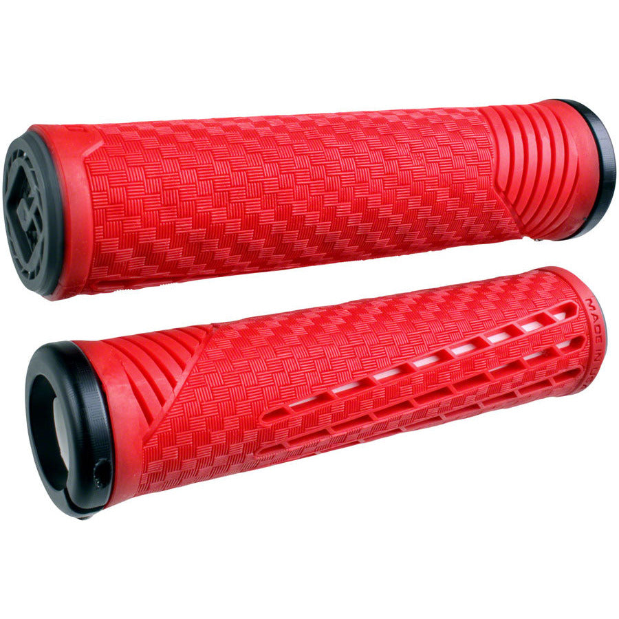 ODI Grips CF V2. Lock-On